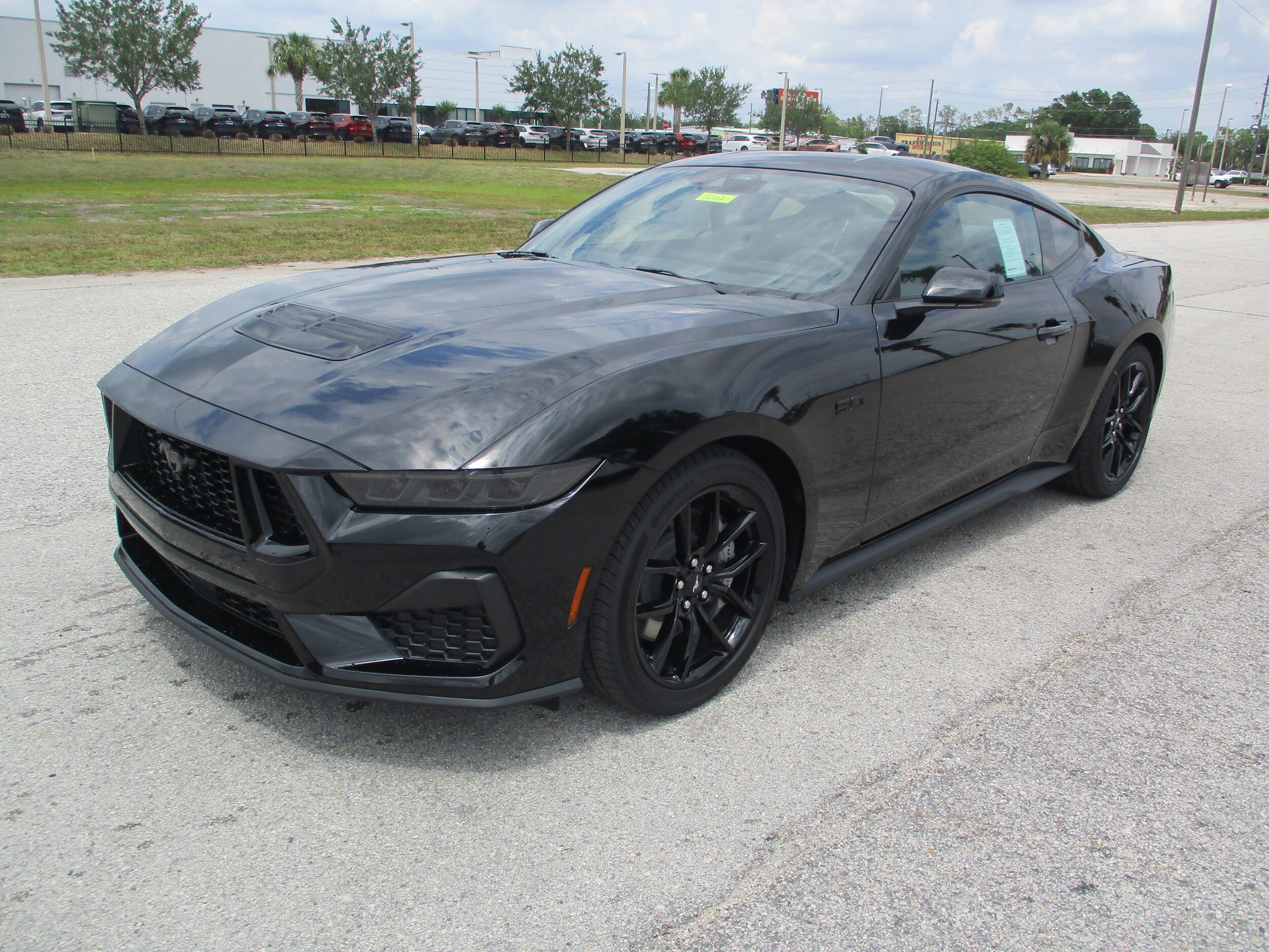 2025 Ford Mustang GT Premium photo 3