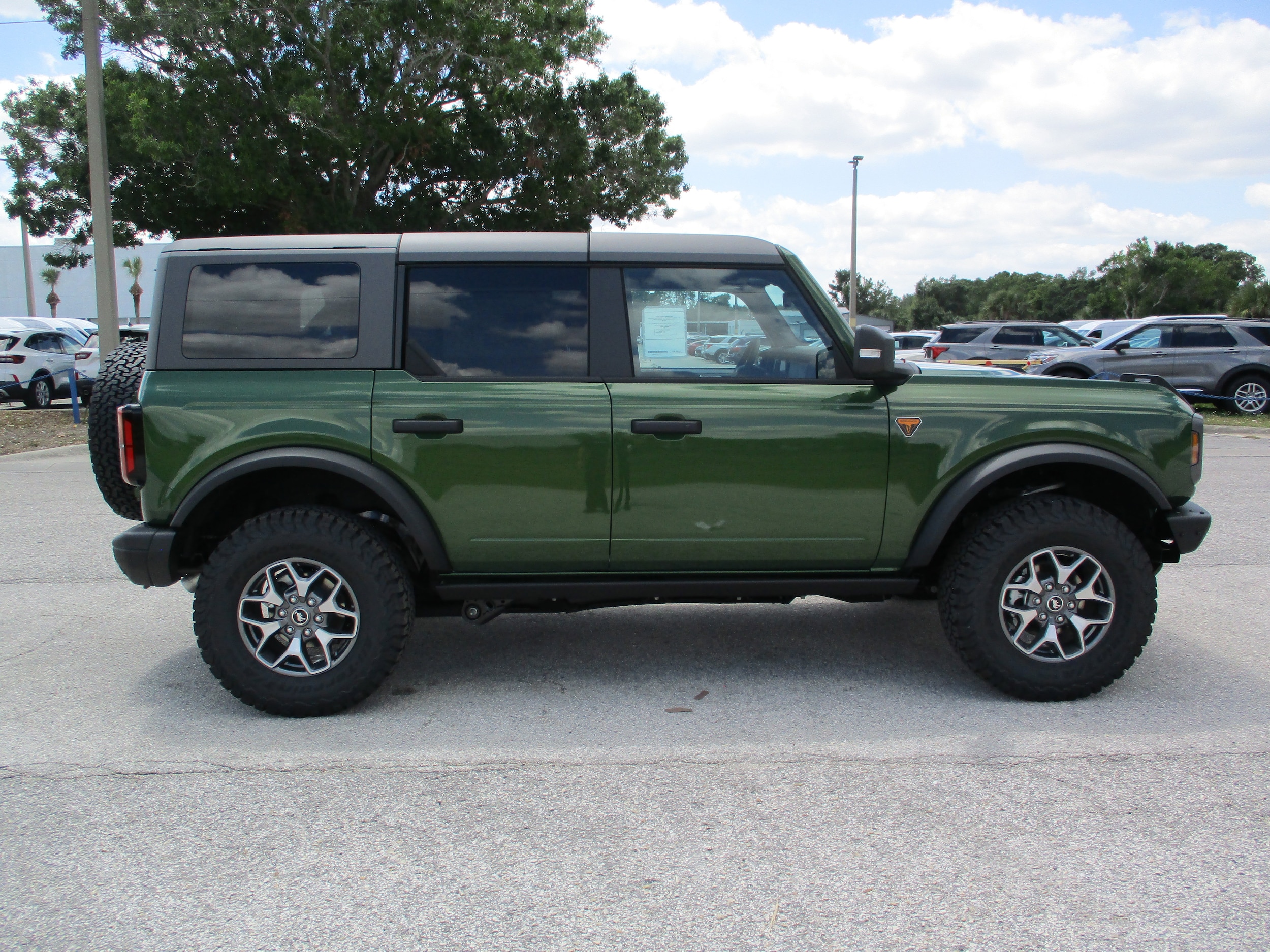 2025 Ford Bronco 4-Door Badlands - Photo 8