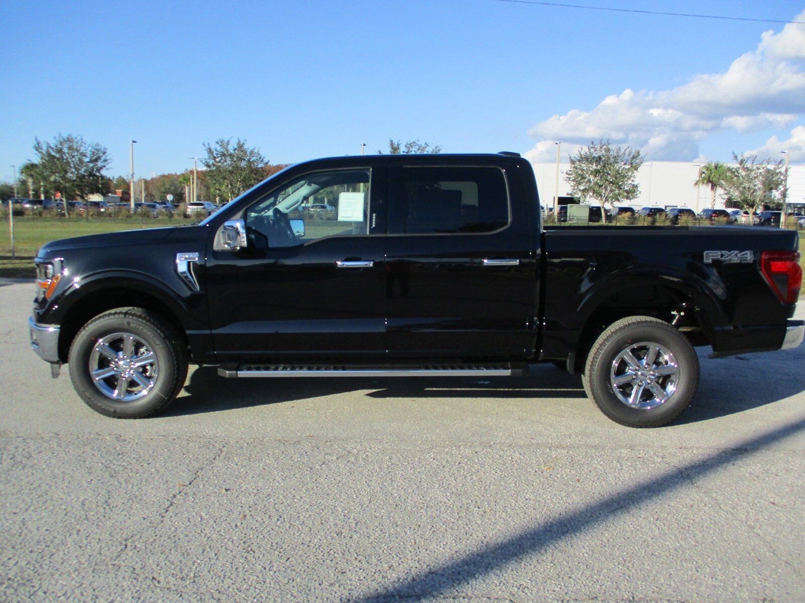 2024 Ford F-150 XLT photo 4