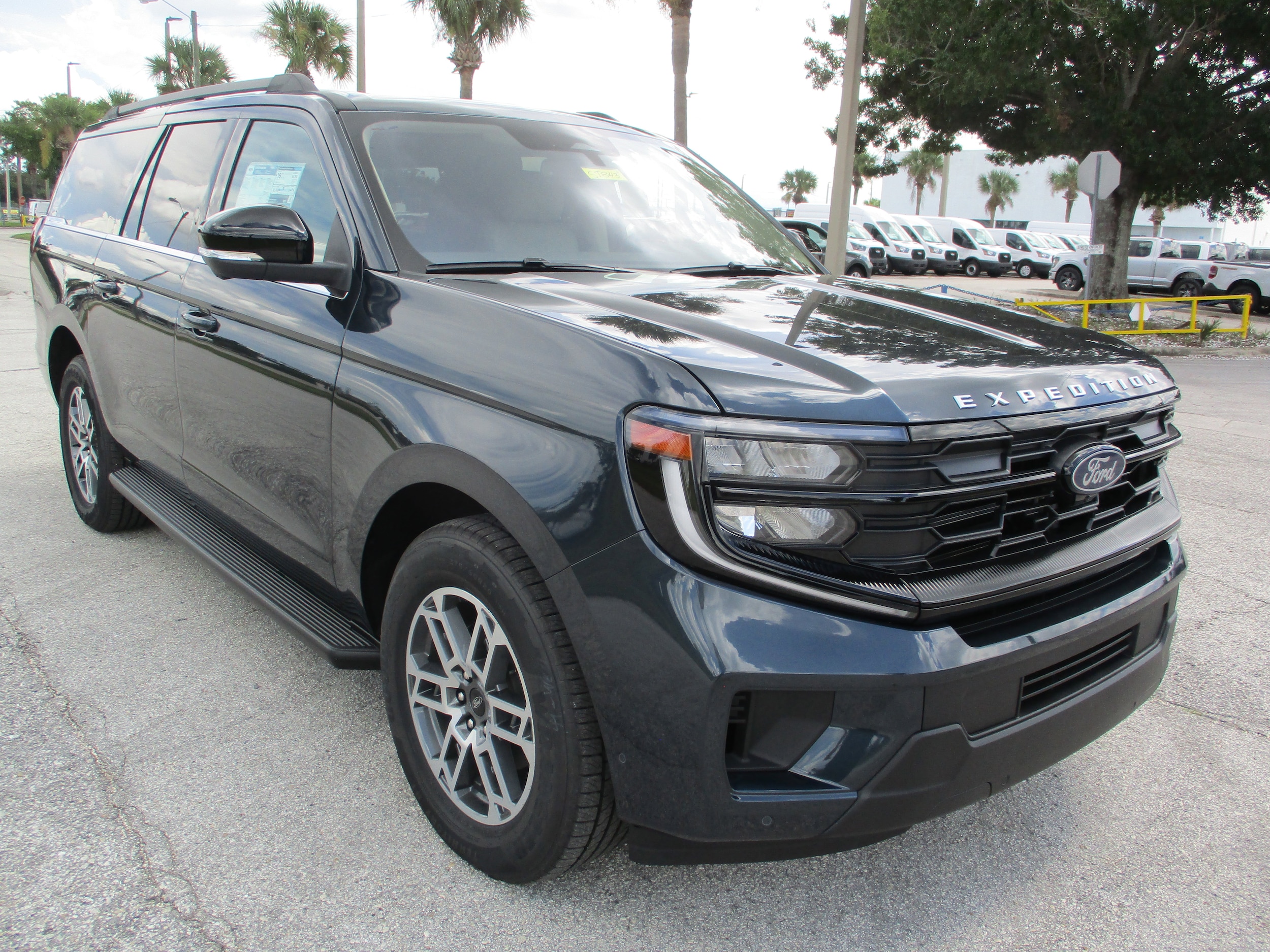 2025 Ford Expedition SUV 