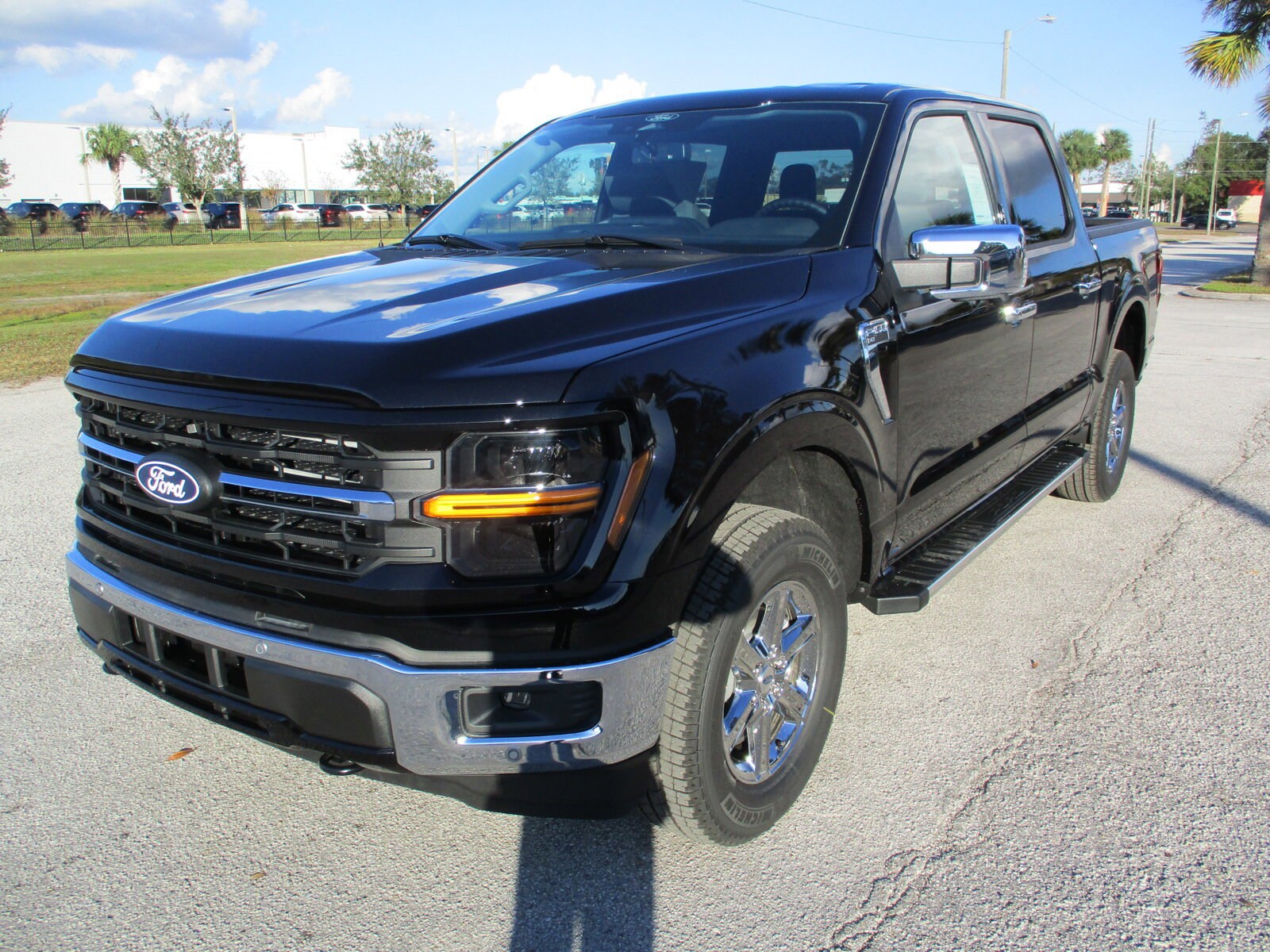 2024 Ford F-150 XLT photo 3