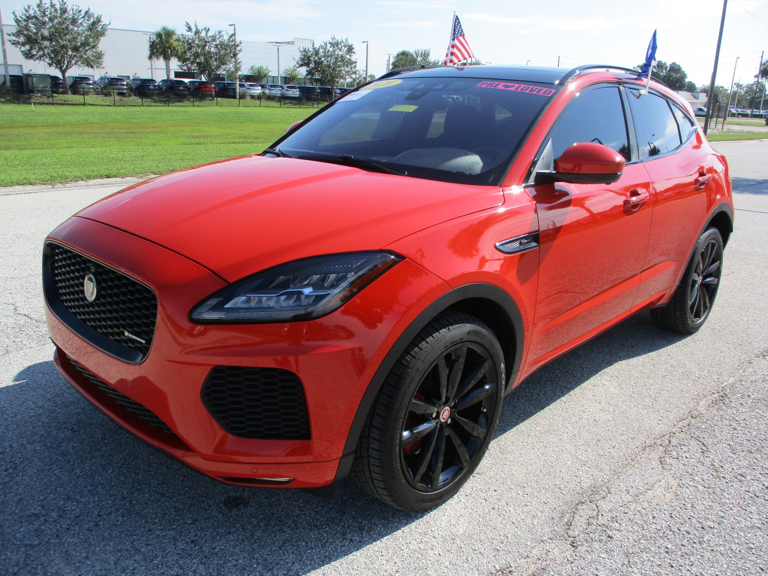 2020 Jaguar E-PACE photo 3