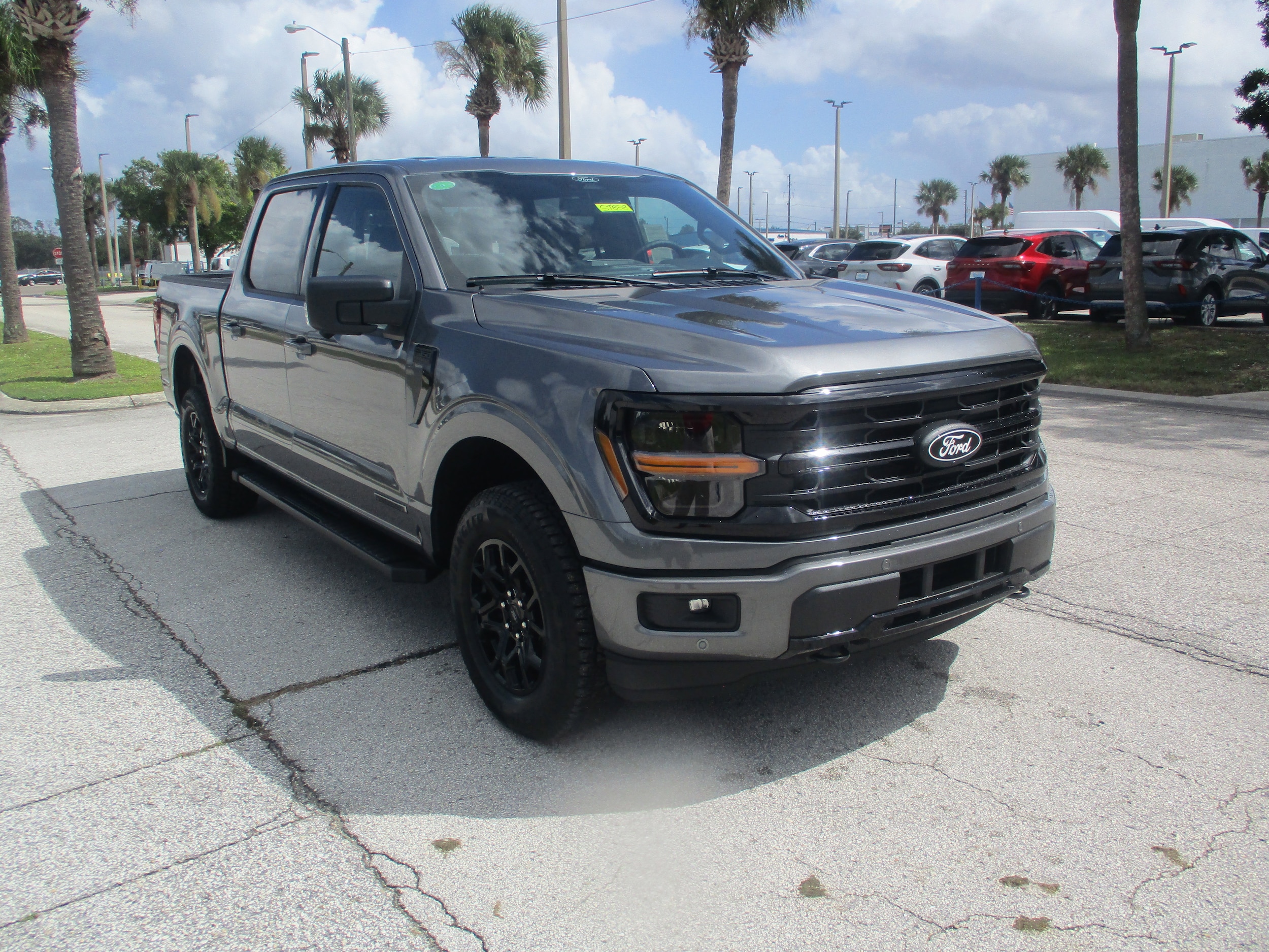 2025 Ford F-150 XLT's photo