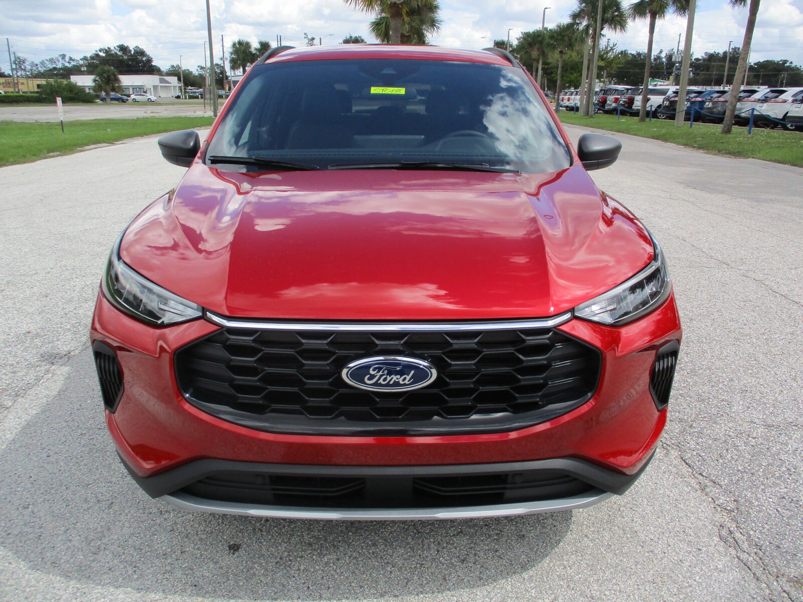 2025 Ford Escape ST-Line photo 2