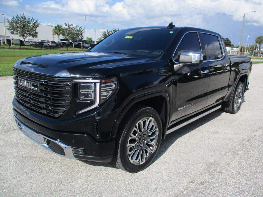 Certified 2023 GMC Sierra Denali Ultimate CREW CAB SHORT BED TRUCK