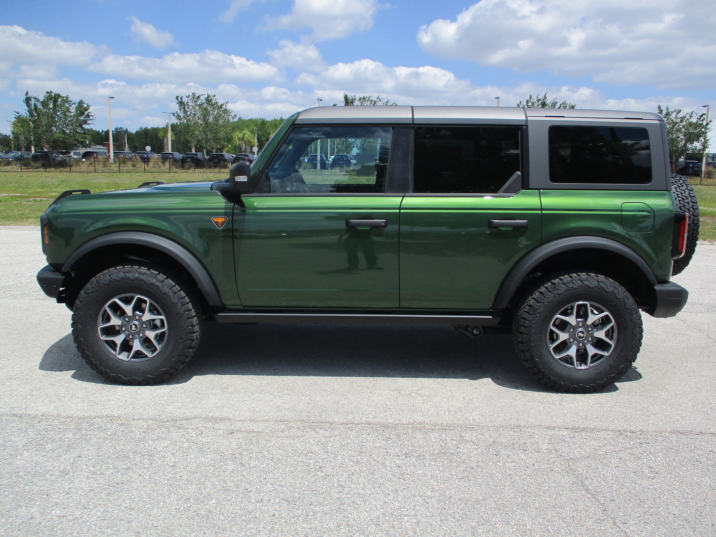 2025 Ford Bronco Badlands photo 4