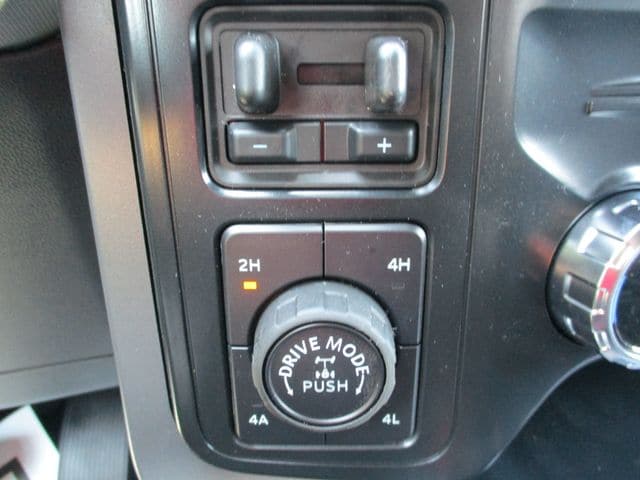 2025 Ford F-150 Lariat - Photo 14