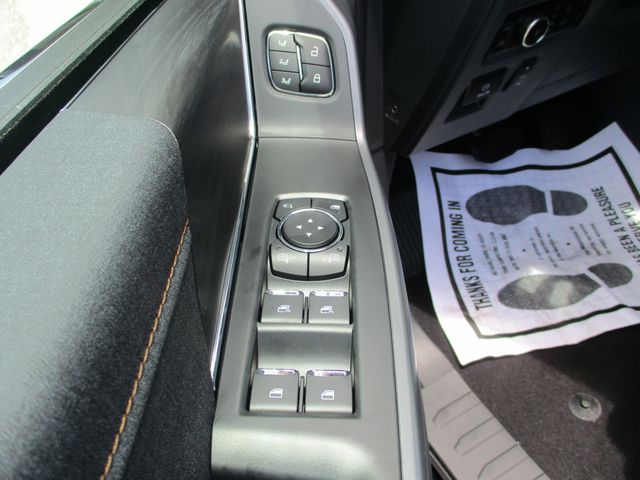2025 Ford F-150 Lariat - Photo 11