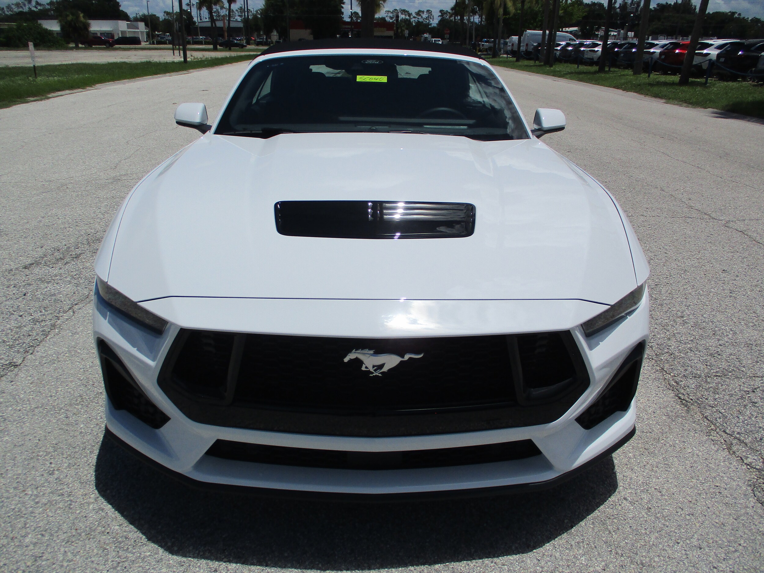 2025 Ford Mustang GT Premium Convertible photo 2