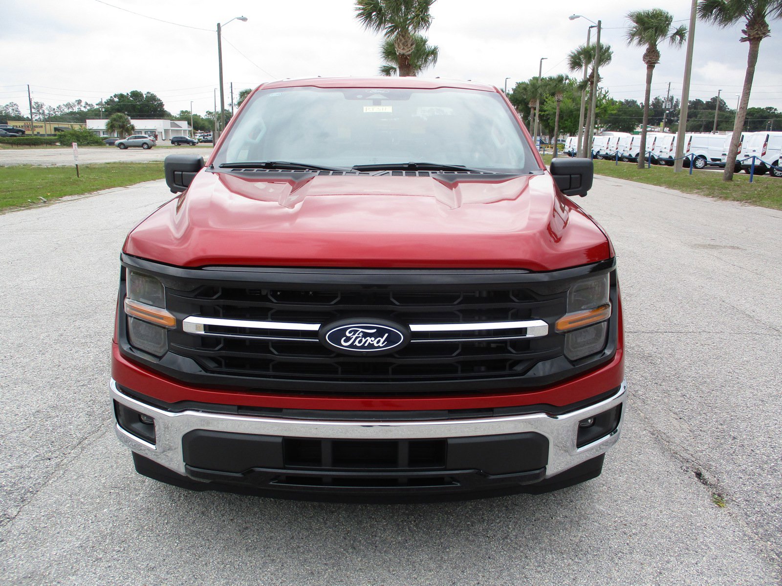 2024 Ford F-150 XLT photo 2