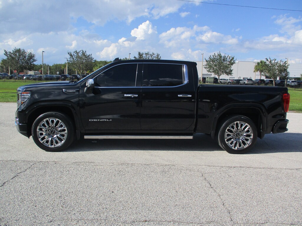 Certified 2023 GMC Sierra Denali Ultimate CREW CAB SHORT BED TRUCK