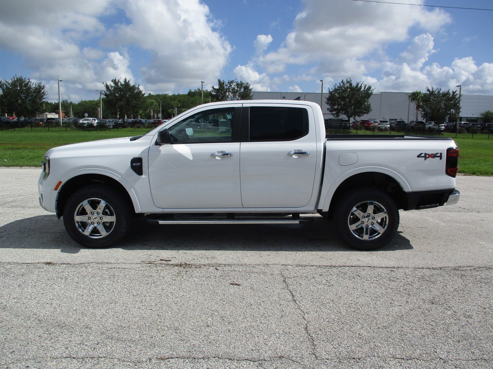 2024 Ford Ranger XLT photo 4