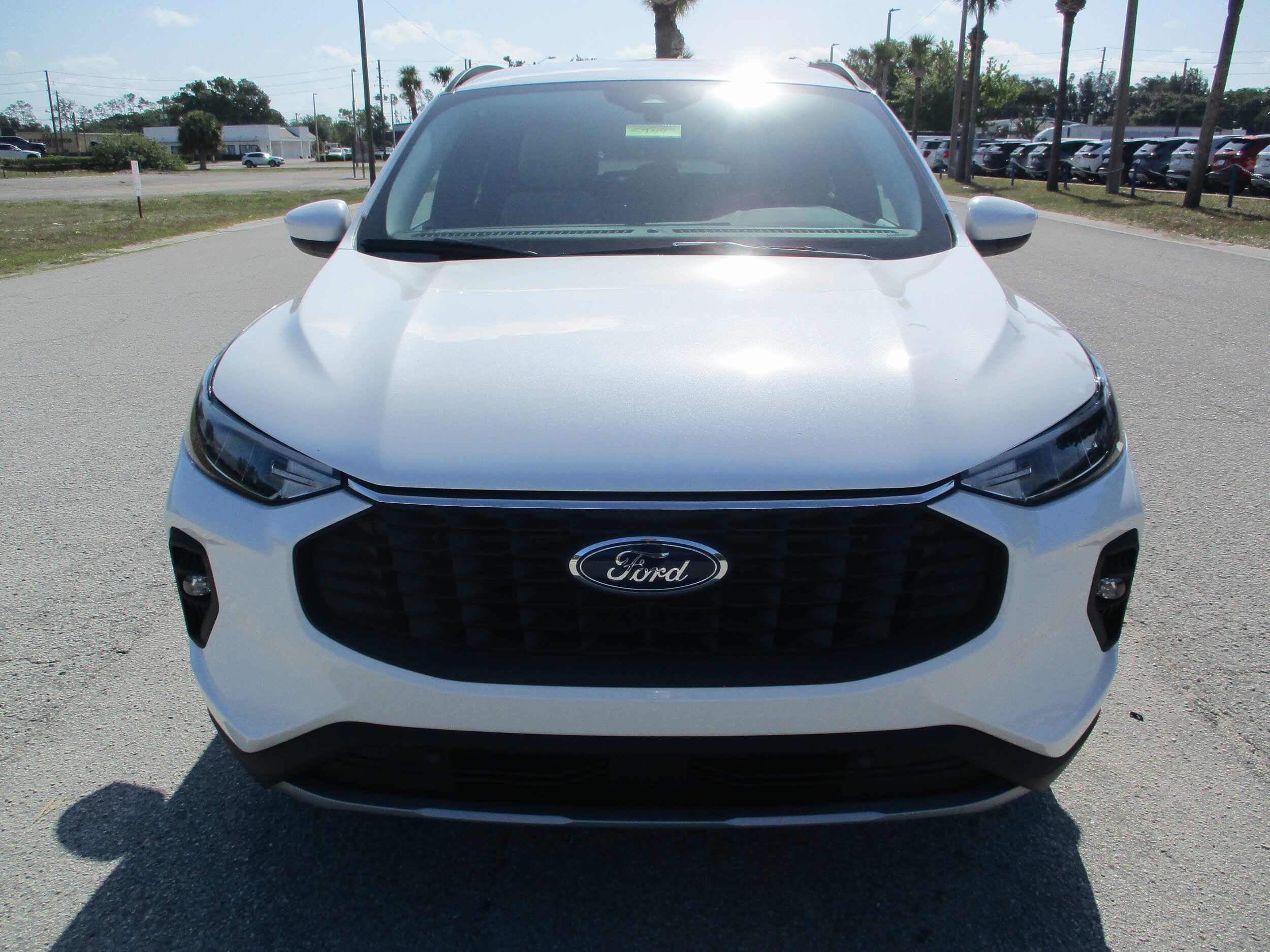 2025 Ford Escape Plug-In Hybrid photo 2