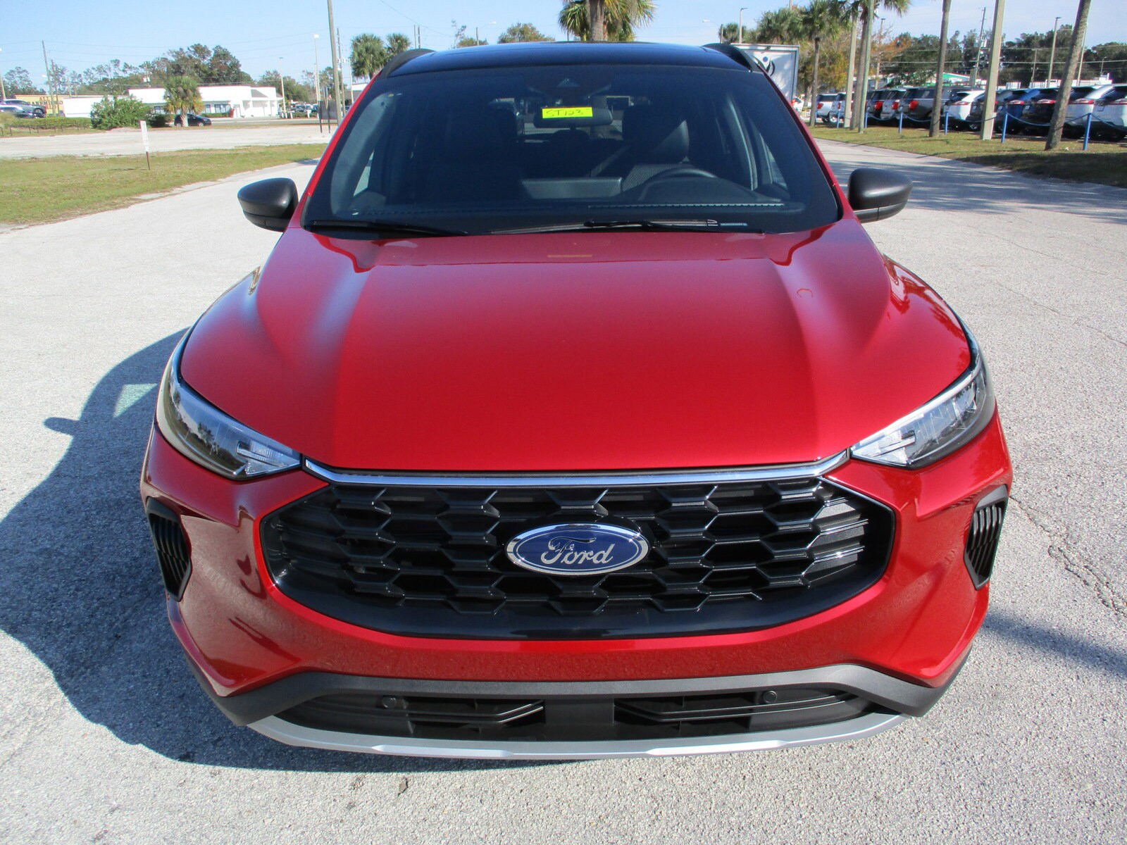 2025 Ford Escape ST-Line photo 2