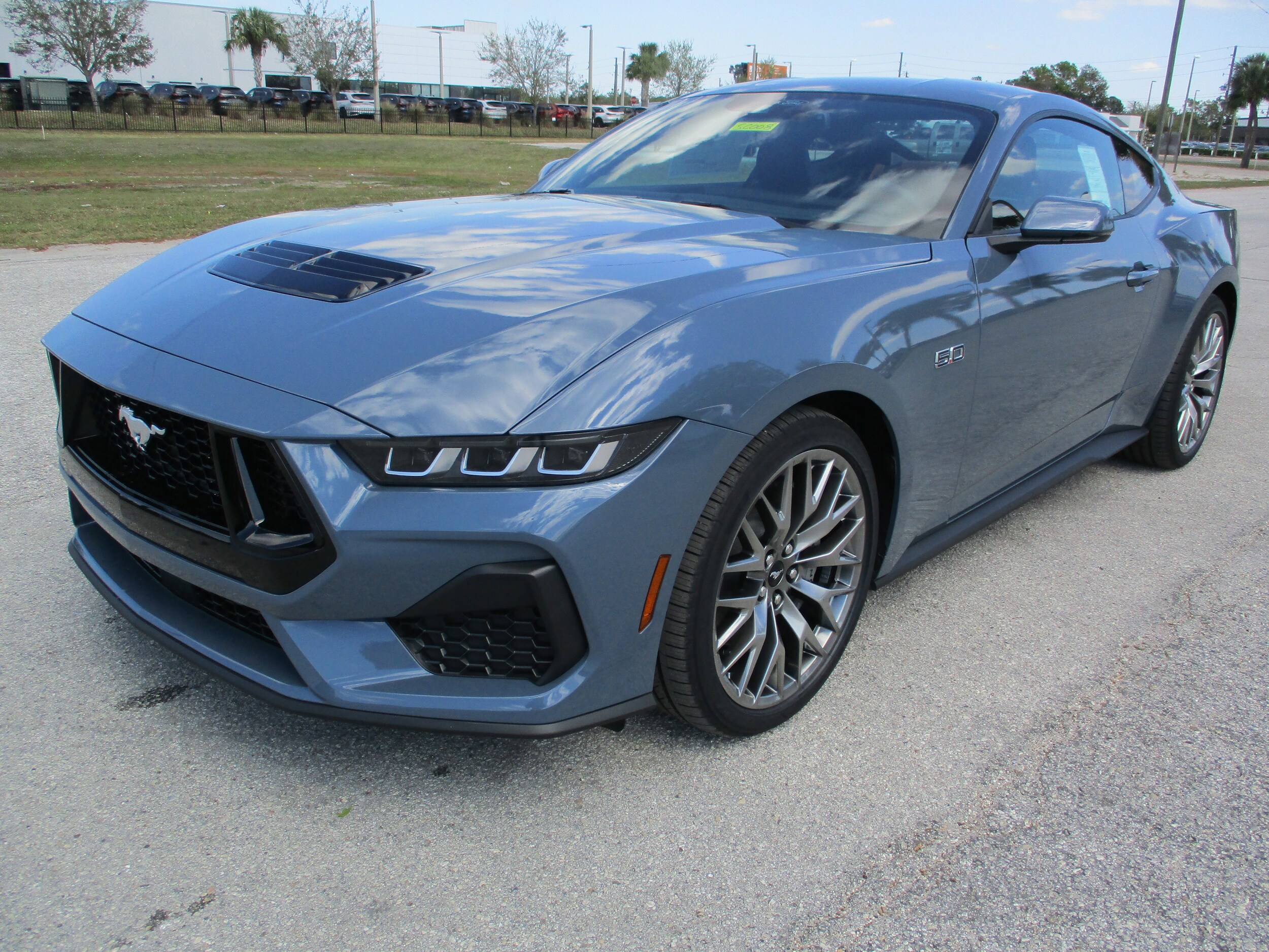 2025 Ford Mustang GT Premium photo 3