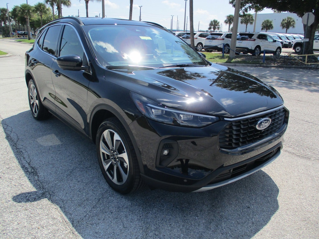 New 2024 Ford Escape Platinum SUV