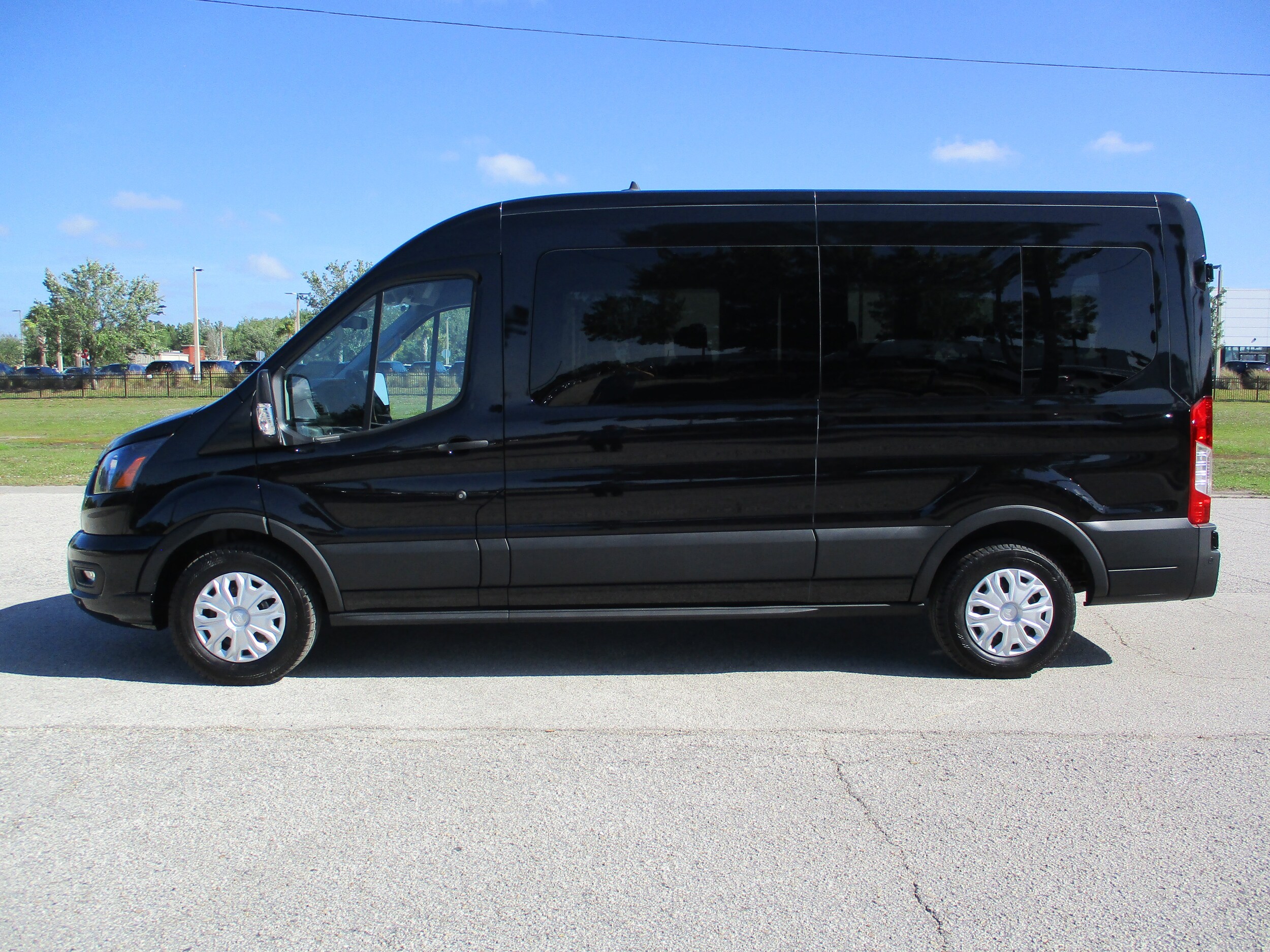 2024 Ford Transit Passenger Van XLT photo 4
