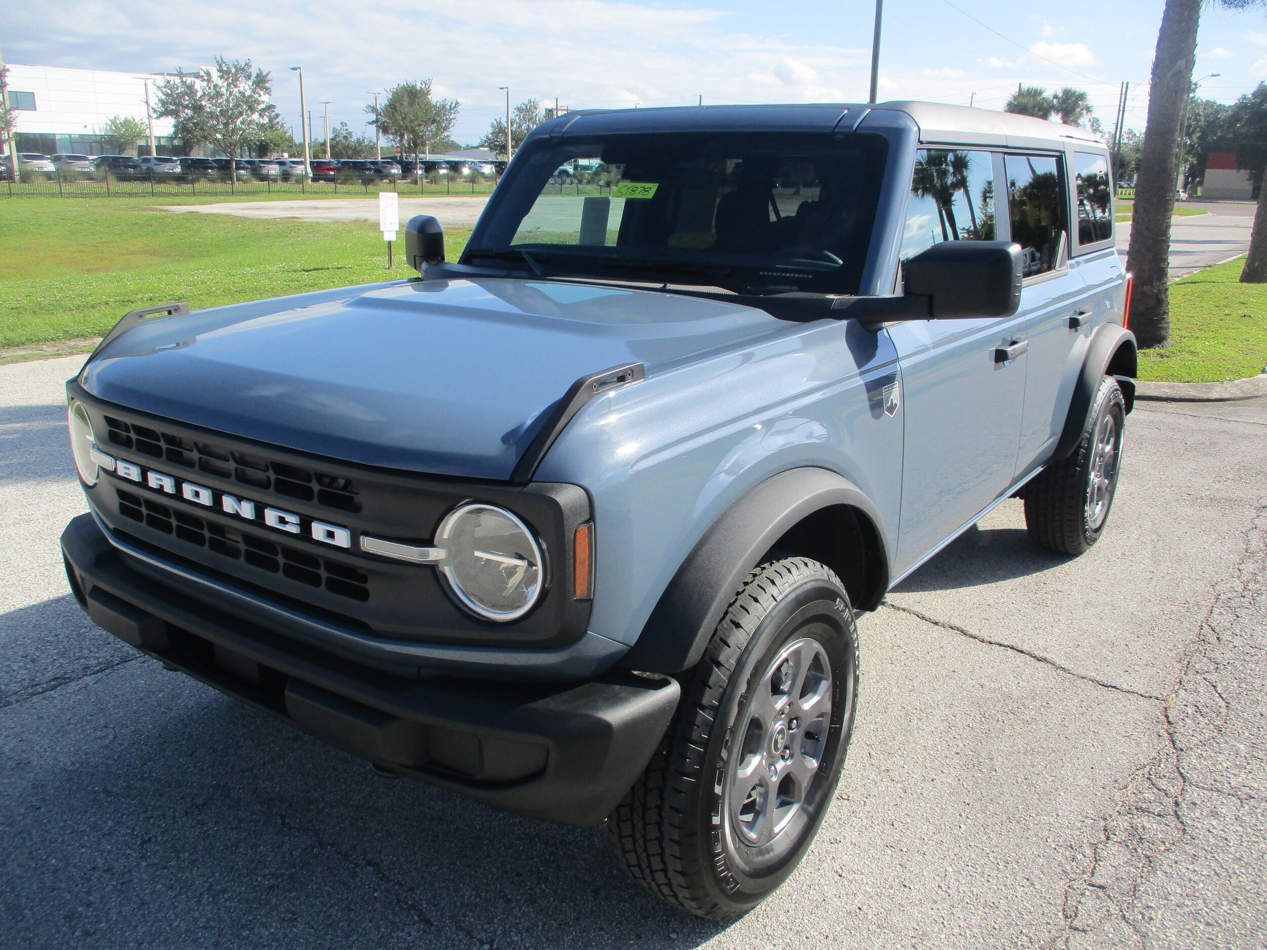 2025 Ford Bronco Big Bend photo 3