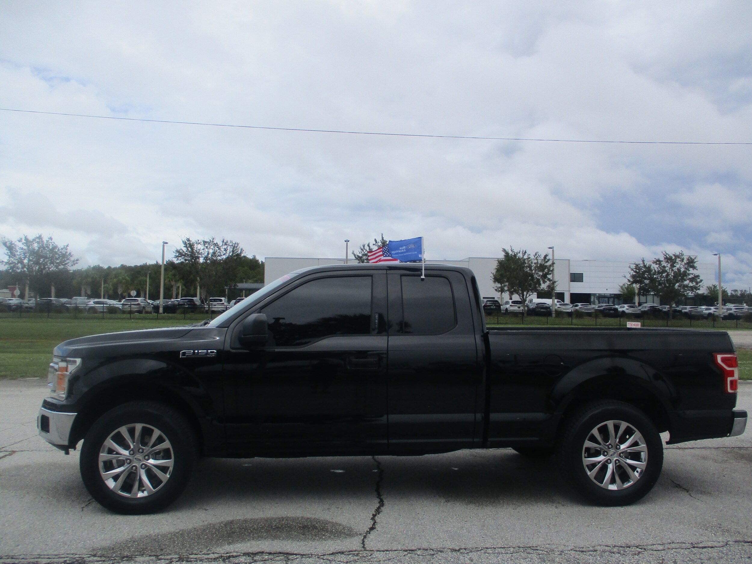 2018 Ford F-150 XLT photo 4