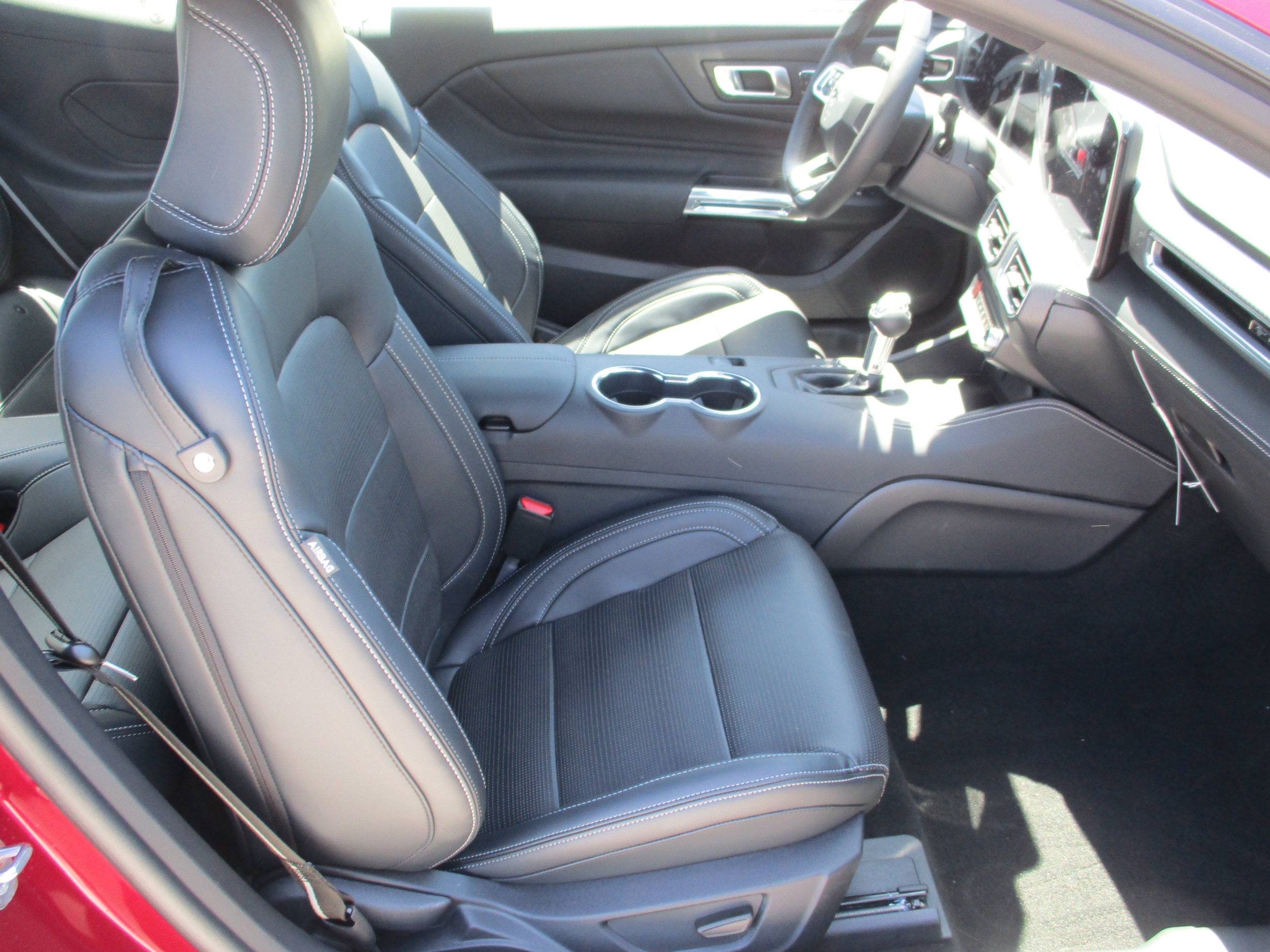 2025 Ford Mustang EcoBoost Premium Fastback - Photo 18