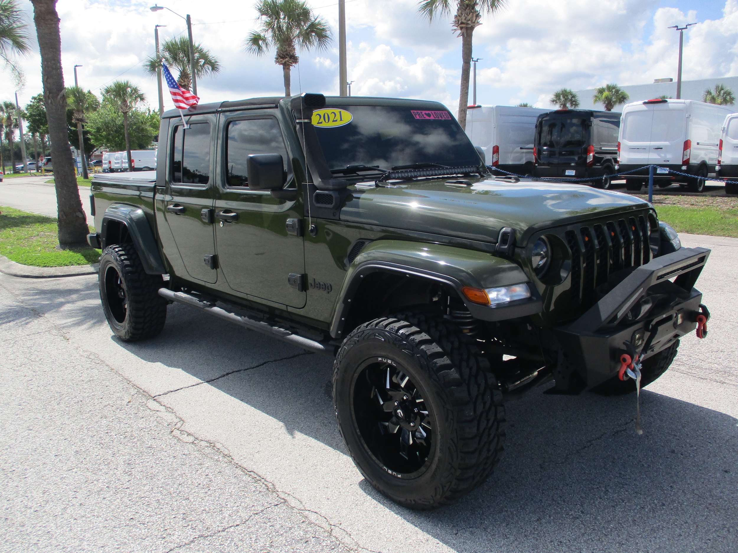 2021 Jeep Gladiator Sport S's photo