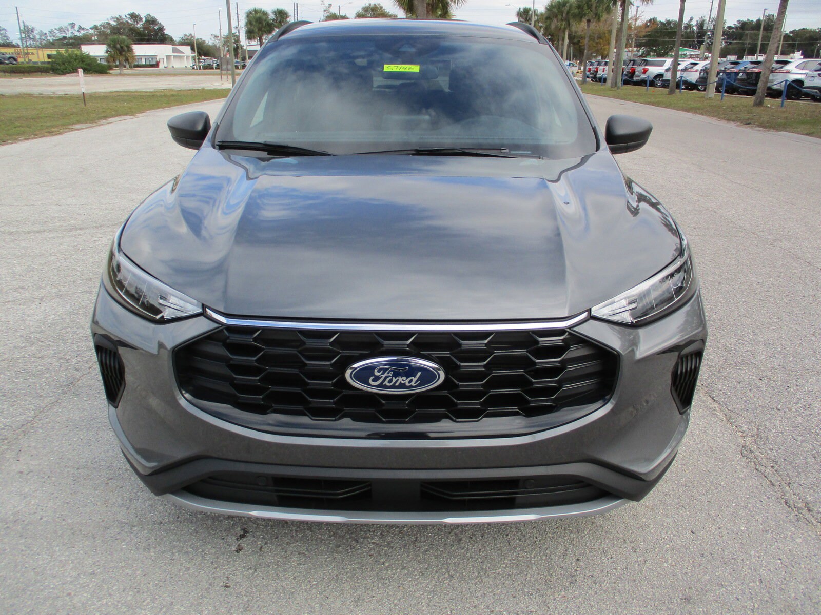 2025 Ford Escape ST-Line photo 2