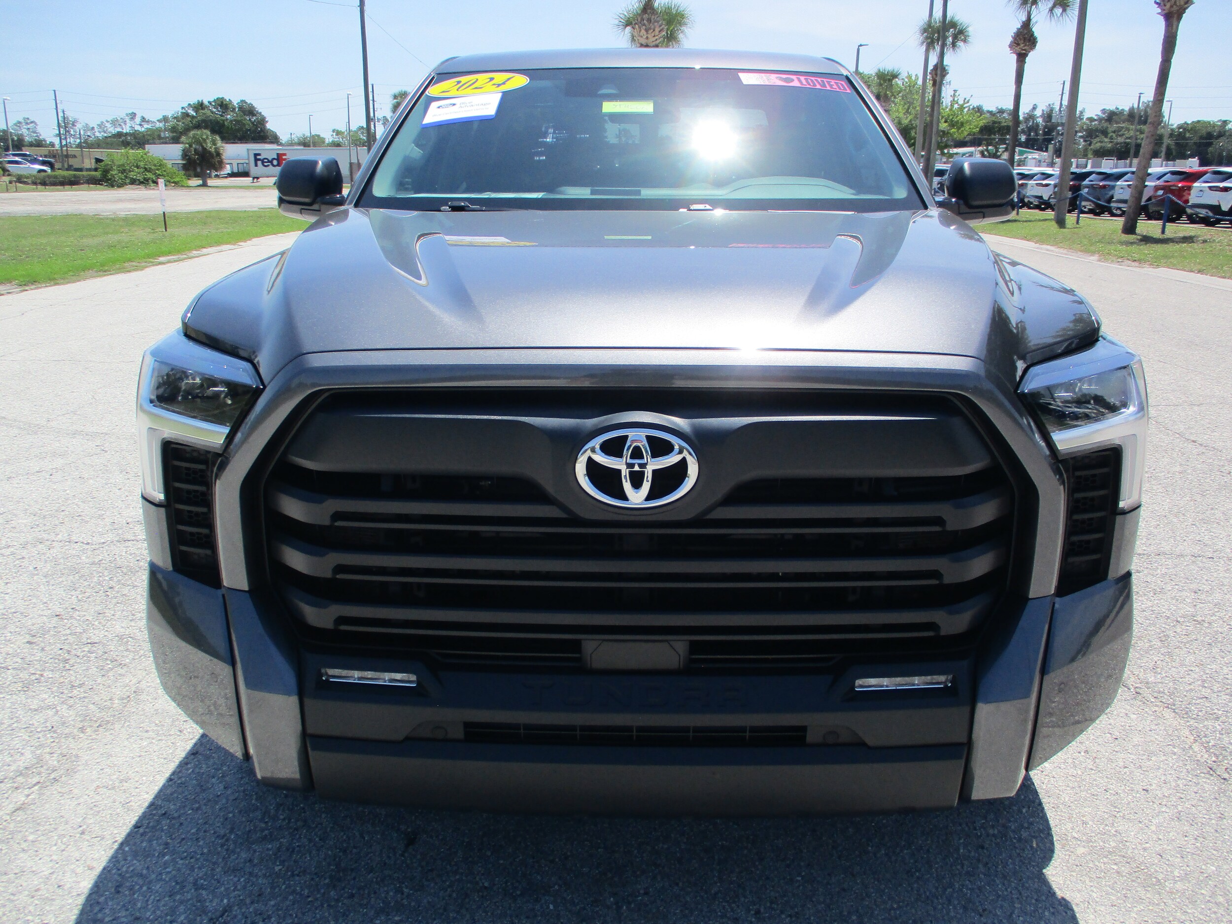 2024 Toyota Tundra SR5 photo 2