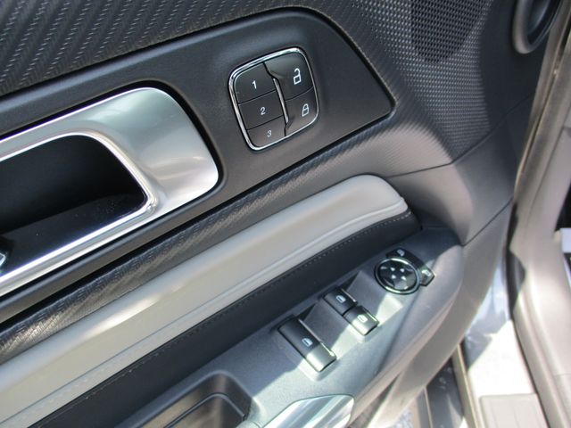 2025 Ford Mustang EcoBoost Premium Convertible - Photo 10