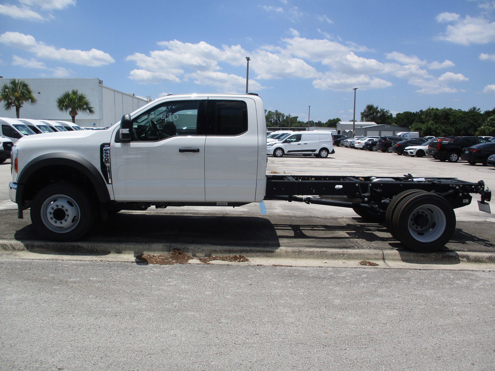 2023 Ford F-550 photo 3