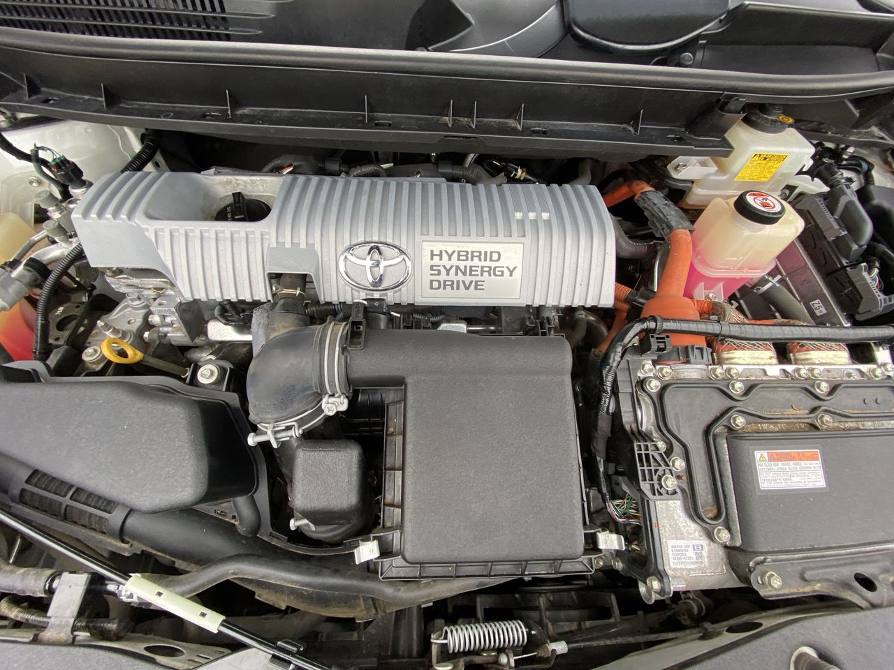 2017 Toyota Prius v Five - Photo 25