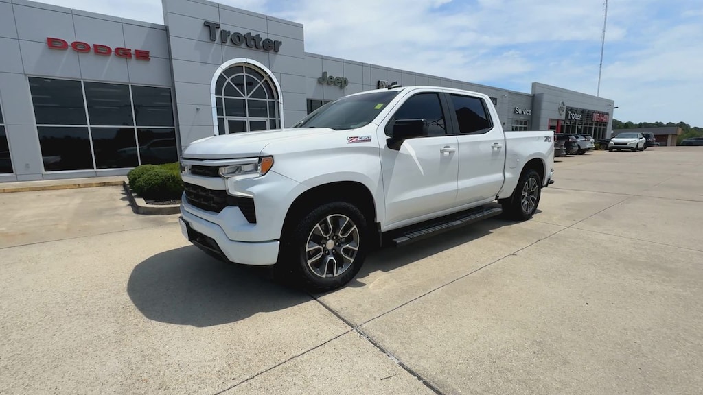 Used 2023 Chevrolet Silverado 1500 RST 4x4 Crew Cab 5.75 ft. box 147.4 in. WB