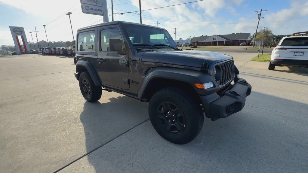 Used 2025 Jeep Wrangler Sport 4x4