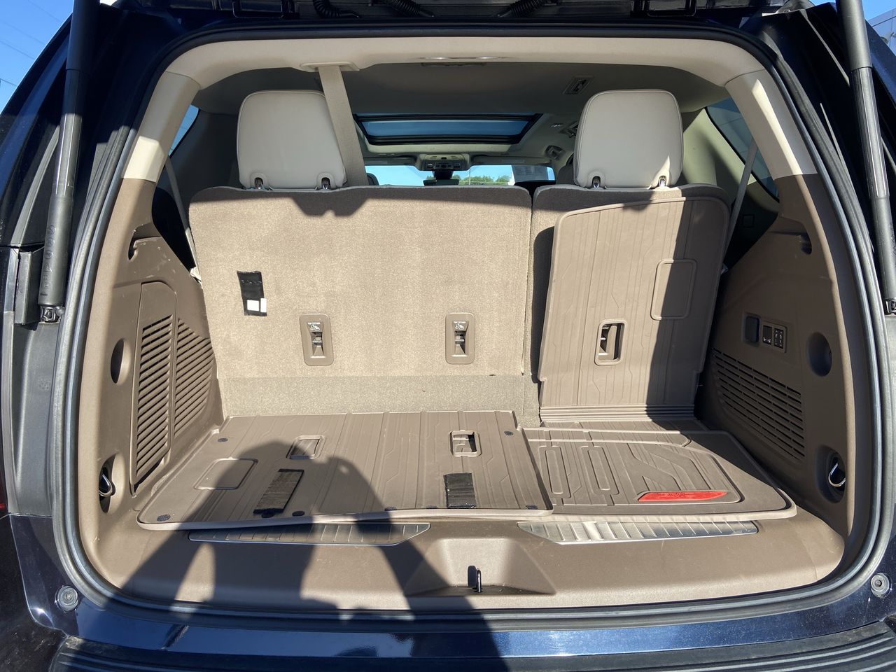 2021 GMC Yukon Denali - Photo 26