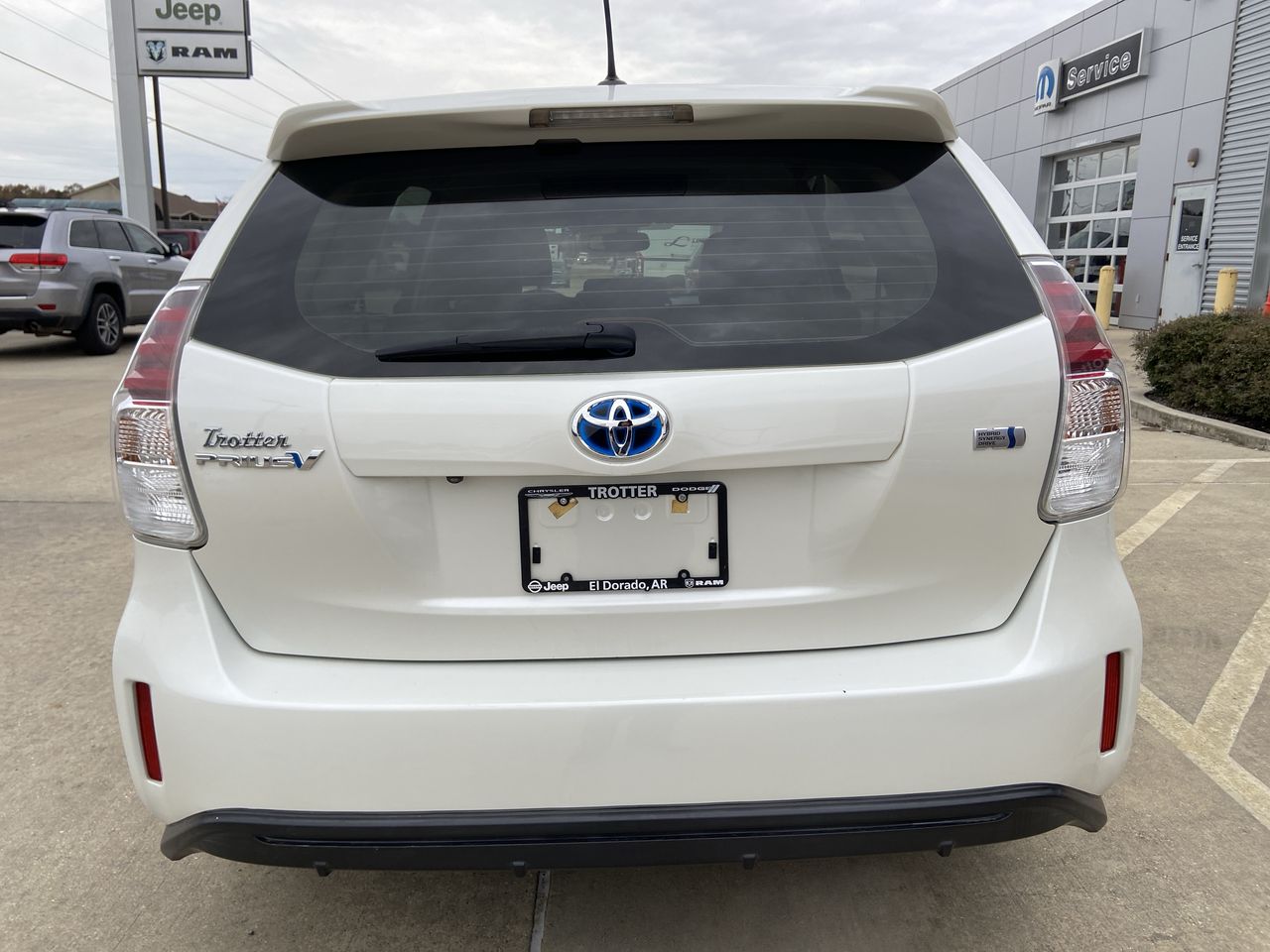 2017 Toyota Prius v Five - Photo 22