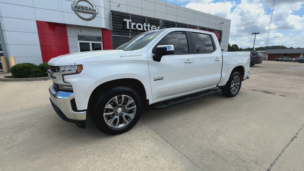 Used 2021 Chevrolet Silverado 1500 LT w/1LT 4x2 Crew Cab 5.75 ft. box 147.4 in. WB