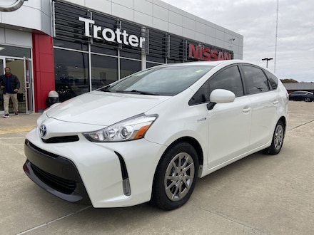 2017 Toyota Prius v Four Wagon