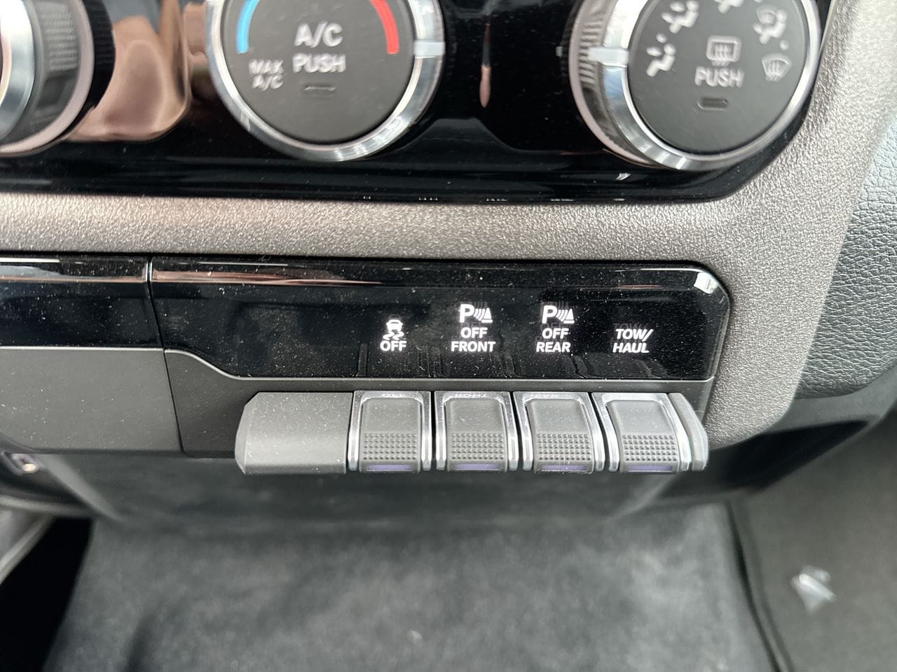 2025 RAM 1500 Tradesman - Photo 18