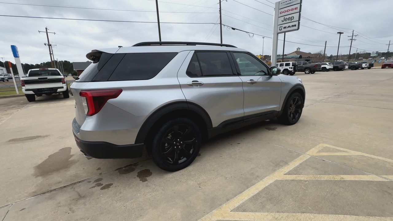 2023 Ford Explorer ST-LINE - Photo 8
