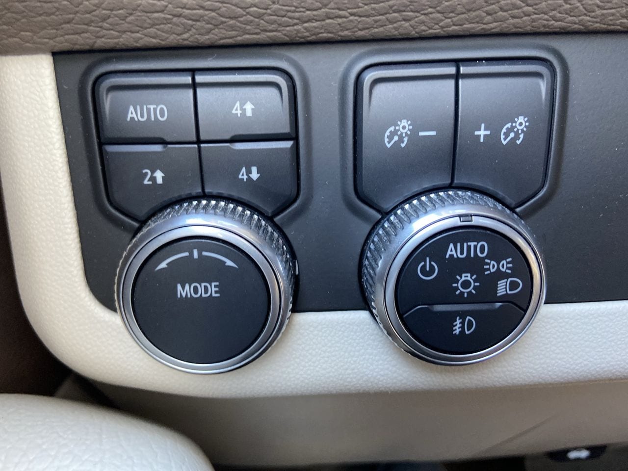 2021 GMC Yukon Denali - Photo 21