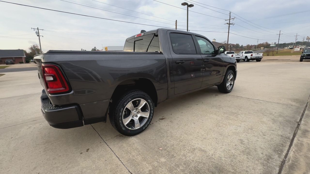 2025 RAM 1500 Tradesman - Photo 8