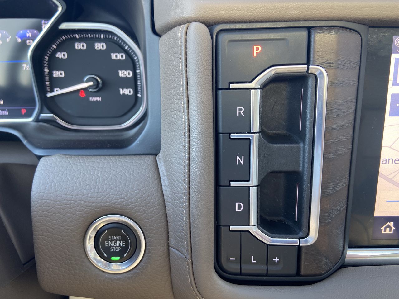 2021 GMC Yukon Denali - Photo 20