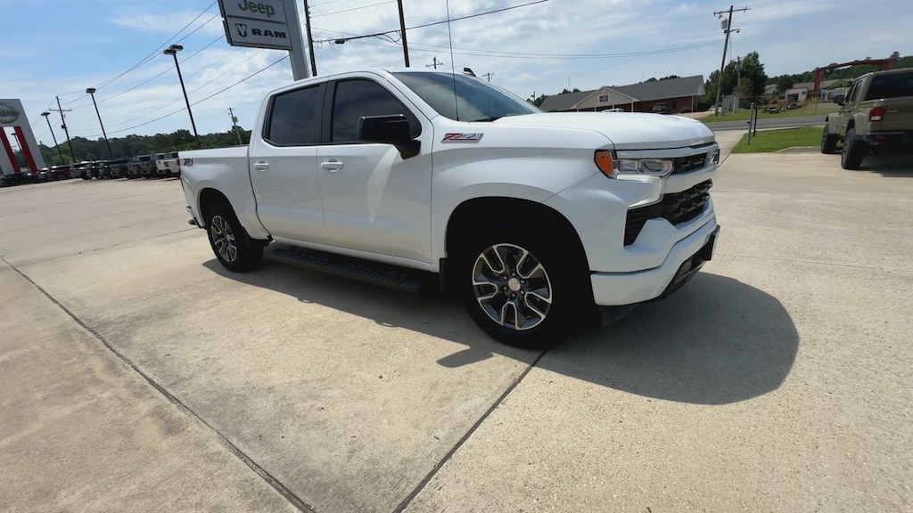 Used 2023 Chevrolet Silverado 1500 RST 4x4 Crew Cab 5.75 ft. box 147.4 in. WB