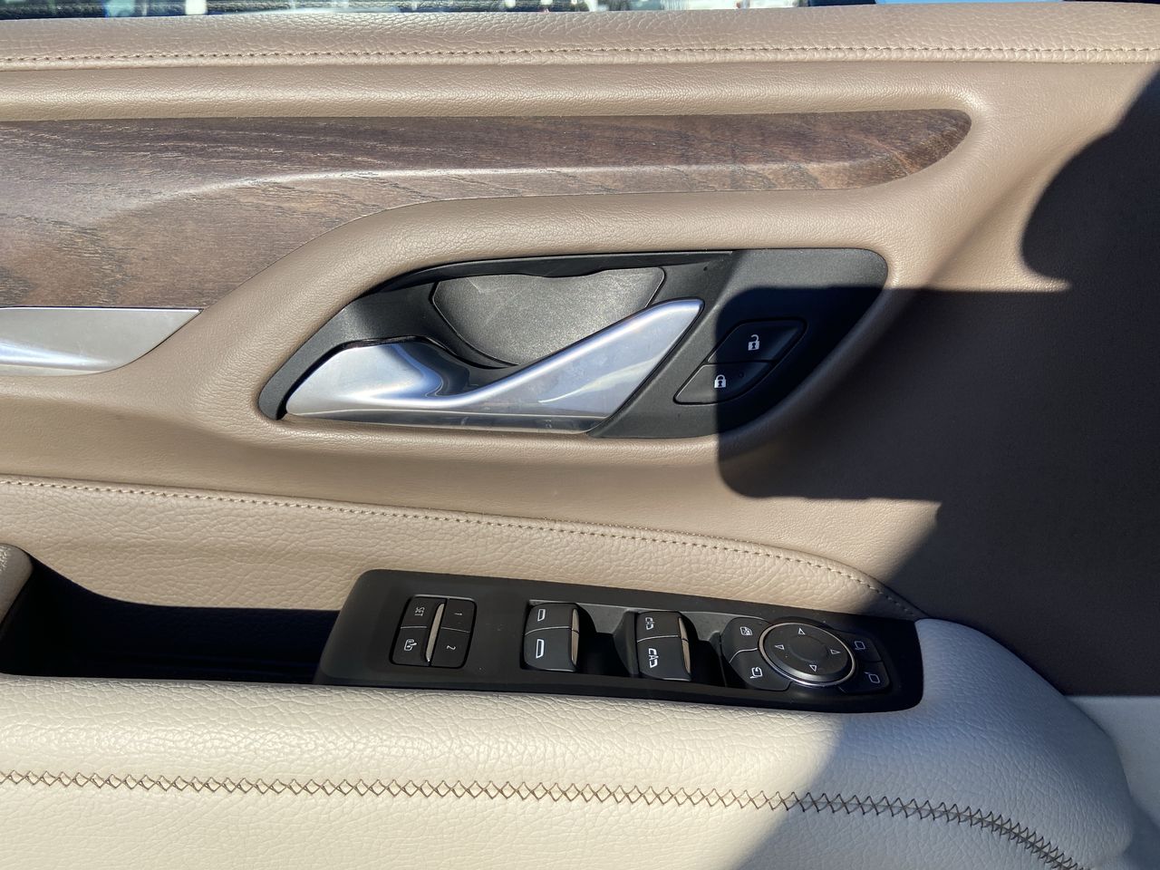 2021 GMC Yukon Denali - Photo 13
