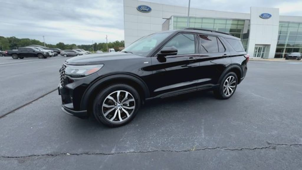 Certified 2025 Ford Explorer ST-Line SUV