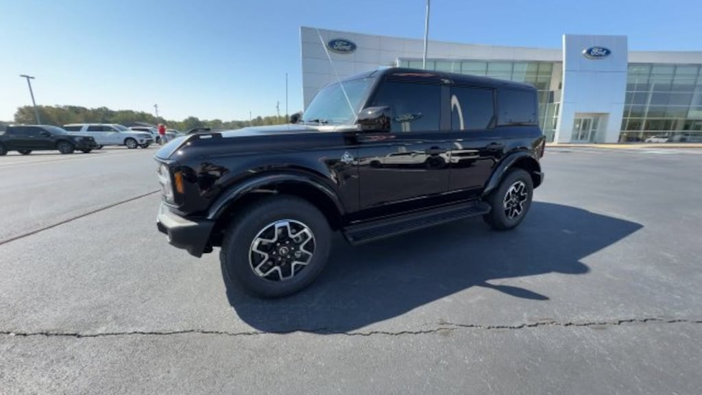 New 2026 Ford Bronco Outer Banks SUV
