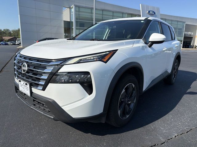 Used 2025 Nissan Rogue SV SUV near Stuttgart, AR