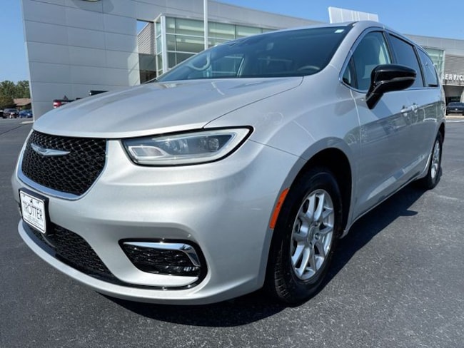 2024 Chrysler Pacifica Touring L Van Passenger Van
