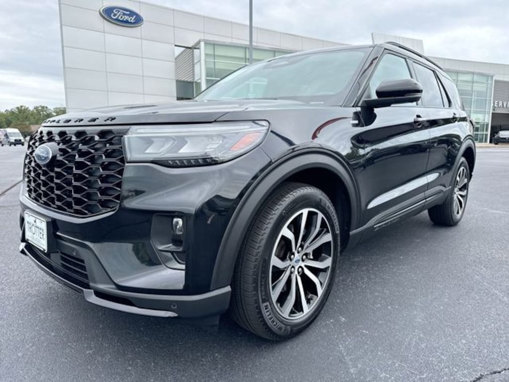 Certified 2025 Ford Explorer ST-Line SUV