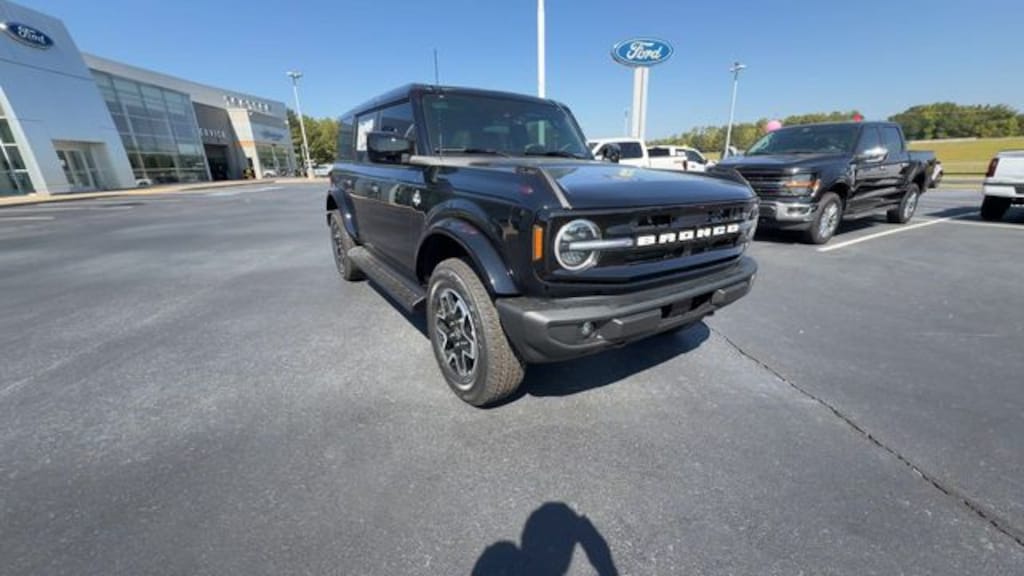 New 2026 Ford Bronco Outer Banks SUV