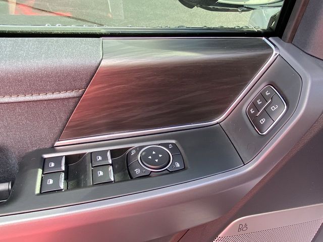 2025 Ford F-150 Lariat - Photo 13